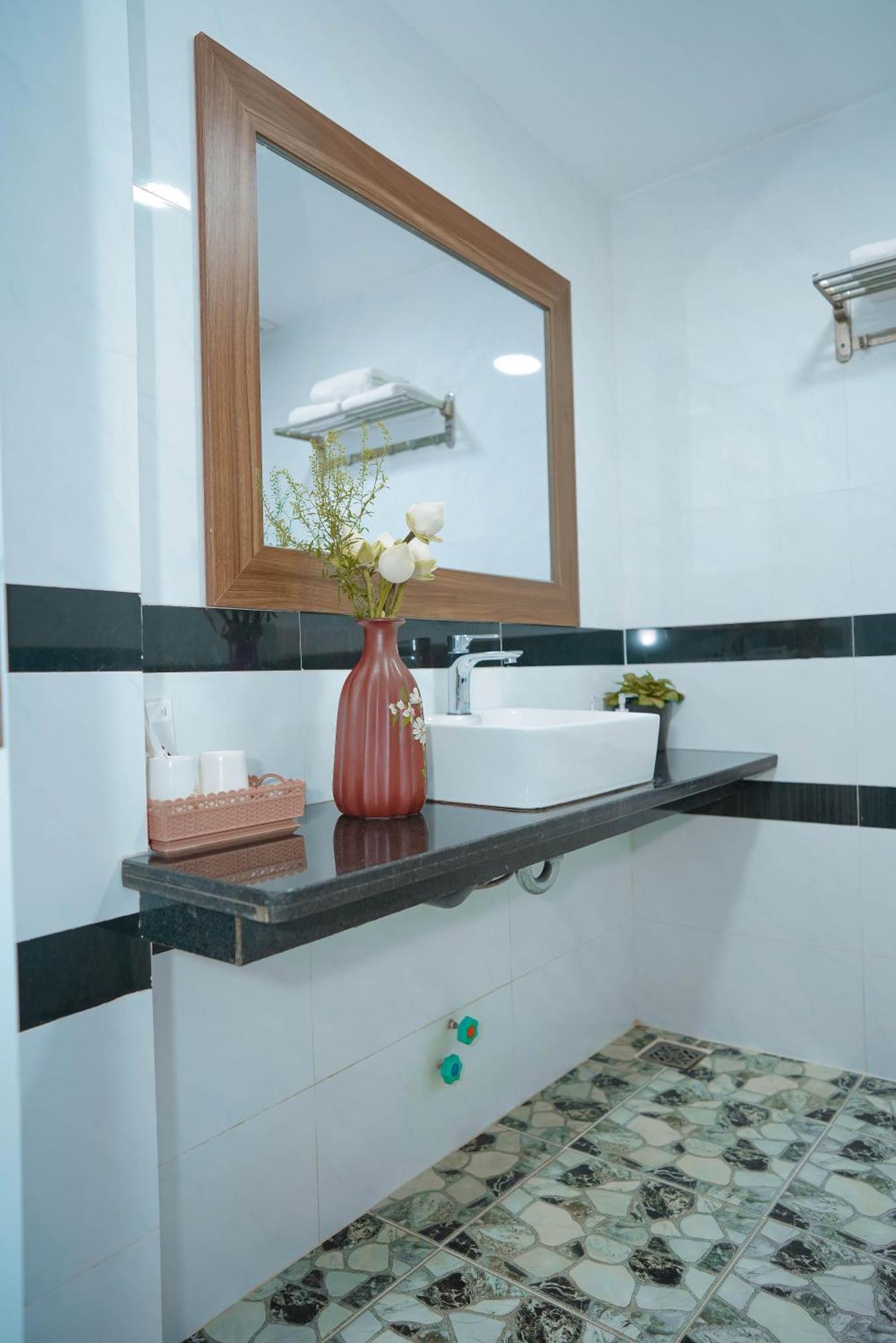 Tuan Ninh Hotel I Chi Khu Co Ong エクステリア 写真
