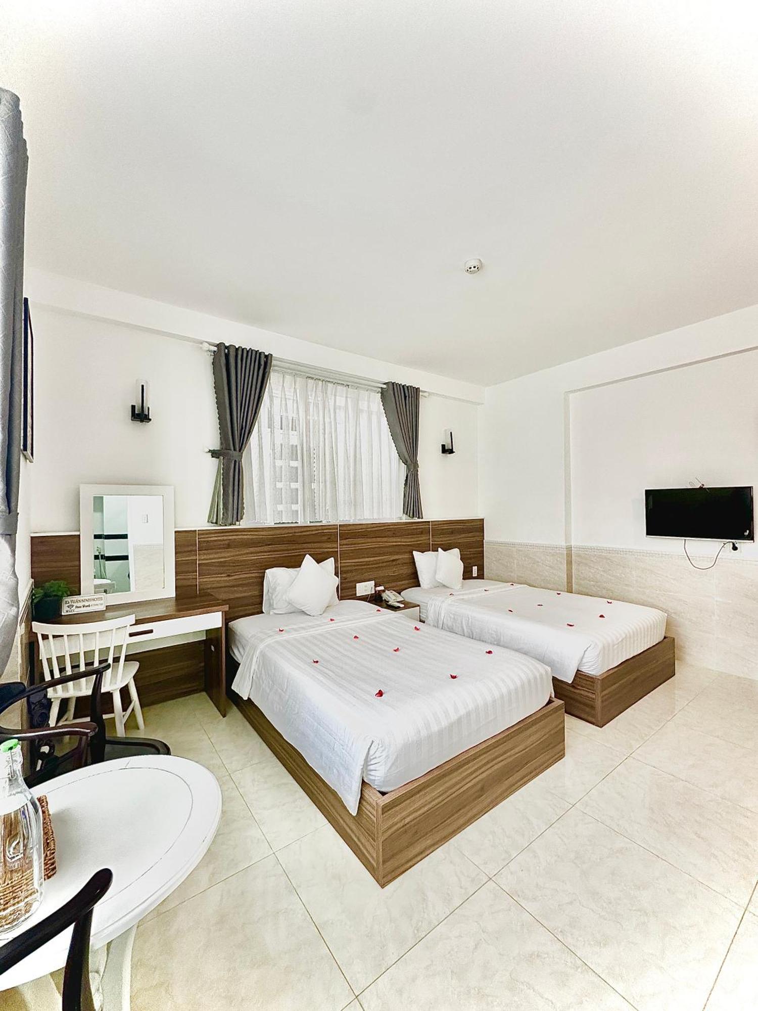 Tuan Ninh Hotel I Chi Khu Co Ong エクステリア 写真